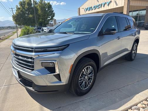 2024 Chevrolet Traverse LT