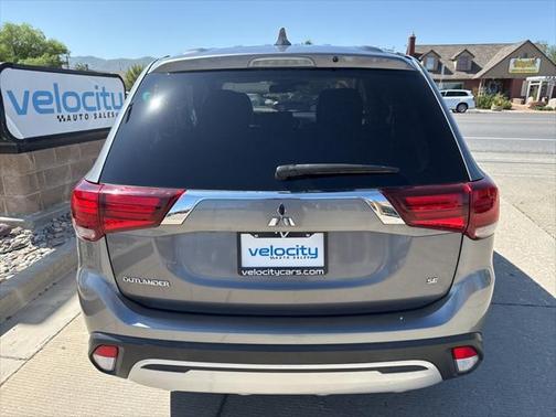2020 Mitsubishi Outlander SE