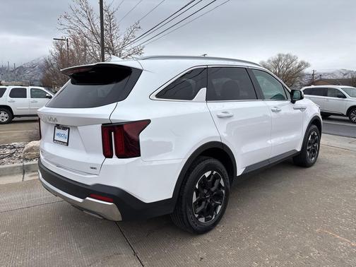 2024 Kia Sorento S