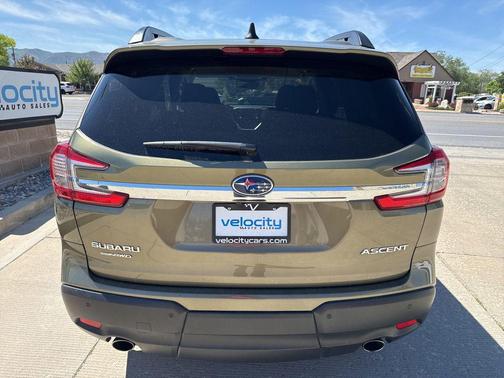 Green Metallic 2025 Subaru Ascent Premium 7-Passenger