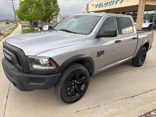 2024 RAM 1500 Classic Warlock Crew Cab 4x4 5'7' Box