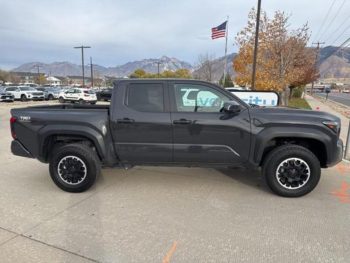 2024 Toyota Tacoma TRD Off-Road