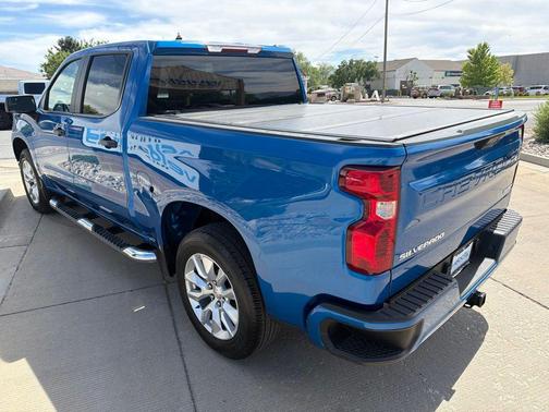 Glacier Blue Metallic 2022 Chevrolet Silverado 1500 Custom
