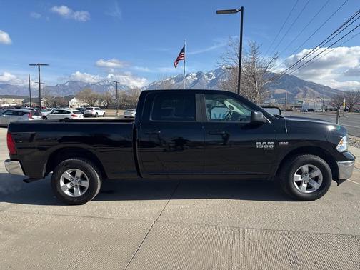 2019 RAM 1500 SLT