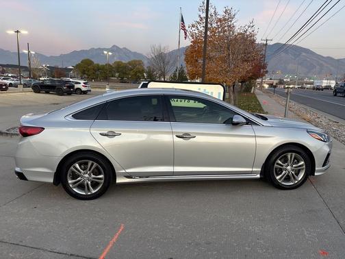 2019 Hyundai SONATA Sport