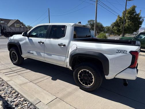 2024 Toyota Tacoma TRD Off-Road