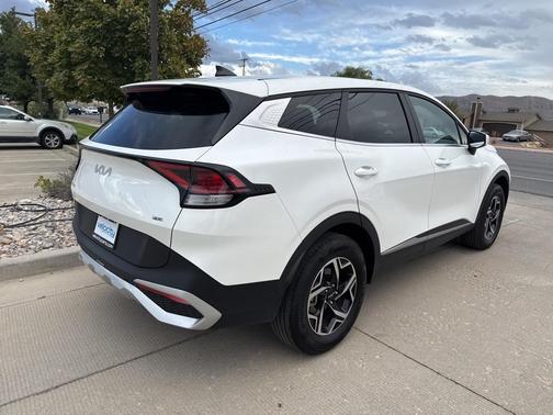 2024 Kia Sportage LX