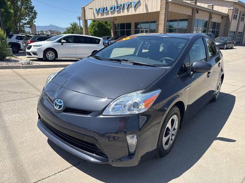 Winter Gray Metallic 2015 Toyota Prius Two