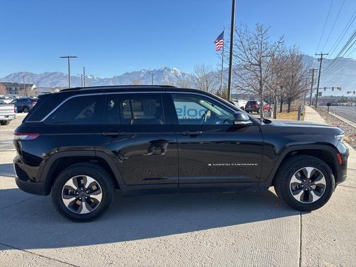 2023 Jeep Grand Cherokee 4xe Base