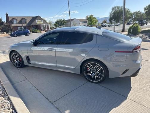 2022 Kia Stinger GT1
