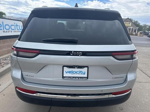 2023 Jeep Grand Cherokee Laredo