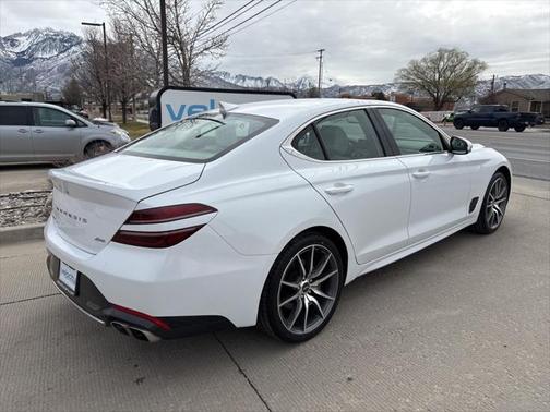 2023 Genesis G70 2.0T AWD