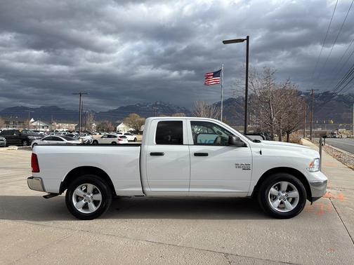 2024 RAM 1500 Classic SLT