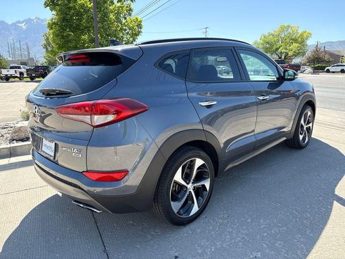 Coliseum Grey 2016 Hyundai TUCSON Limited