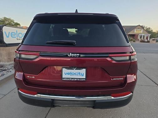 2023 Jeep Grand Cherokee Laredo