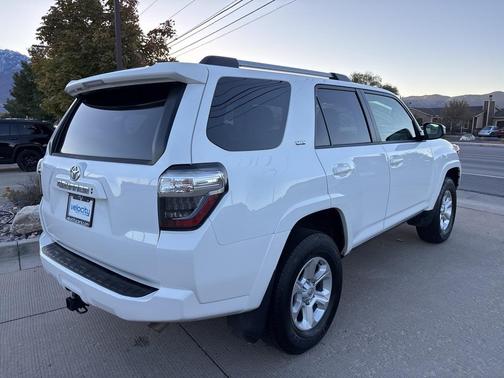 2024 Toyota 4Runner SR5