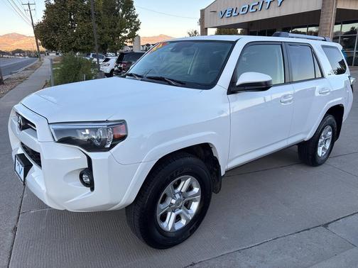 2024 Toyota 4Runner SR5