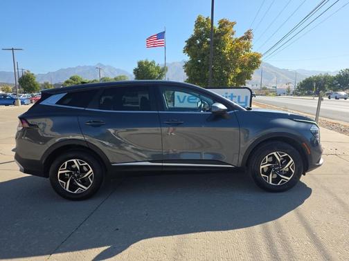 2024 Kia Sportage LX