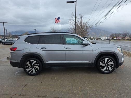 2024 Volkswagen Atlas 2.0T SE w/Technology 4MOTION