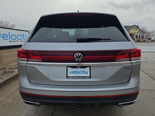 2024 Volkswagen Atlas 2.0T SE w/Technology 4MOTION