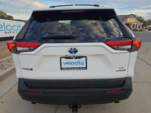 2020 Toyota RAV4 Hybrid LE