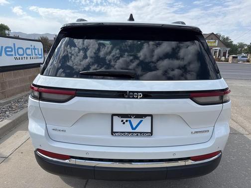 2023 Jeep Grand Cherokee Laredo