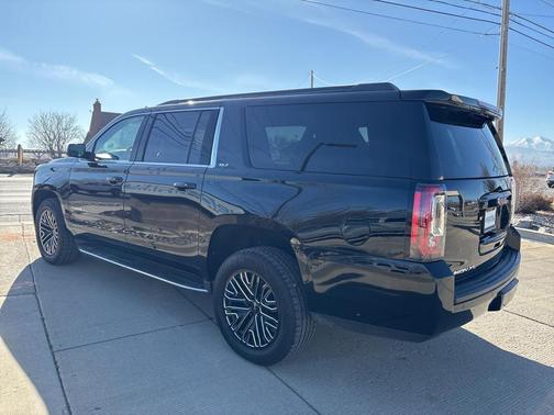 2020 GMC Yukon XL SLT