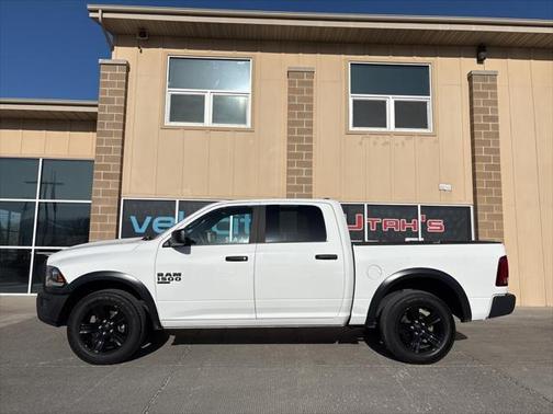 2024 RAM 1500 Classic Warlock Crew Cab 4x4 5'7' Box