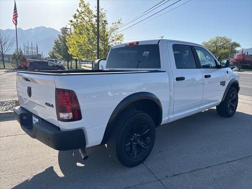 2024 RAM 1500 Classic Warlock Crew Cab 4x4 5'7' Box