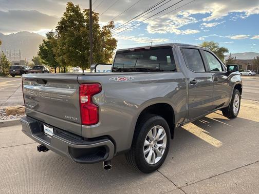 2020 Chevrolet Silverado 1500 Custom