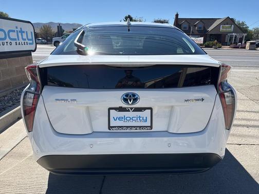 2018 Toyota Prius One