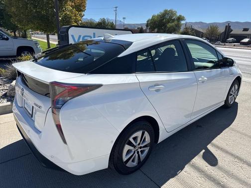 2018 Toyota Prius One