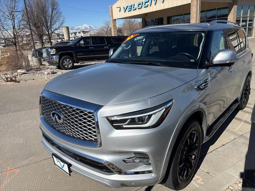 2021 INFINITI QX80 Luxe