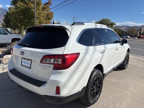 2017 Subaru Outback 3.6R Touring