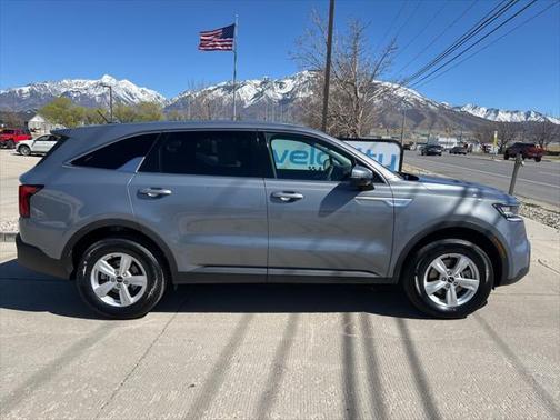 2023 Kia Sorento LX