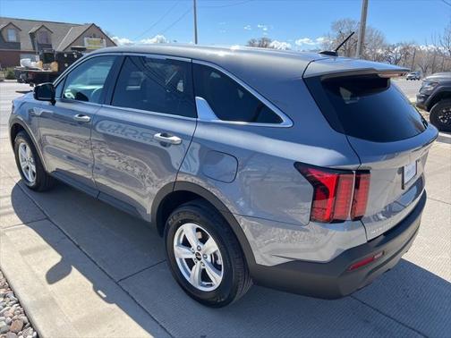 2023 Kia Sorento LX