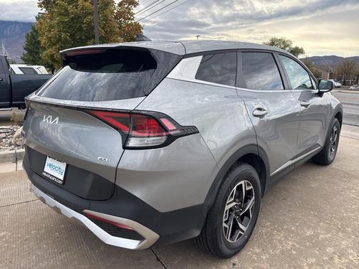 2024 Kia Sportage LX