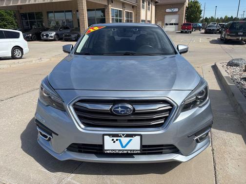 Ice Silver Metallic 2018 Subaru Legacy Limited