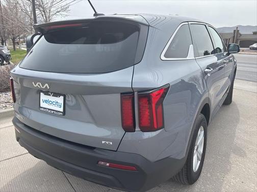 2023 Kia Sorento LX