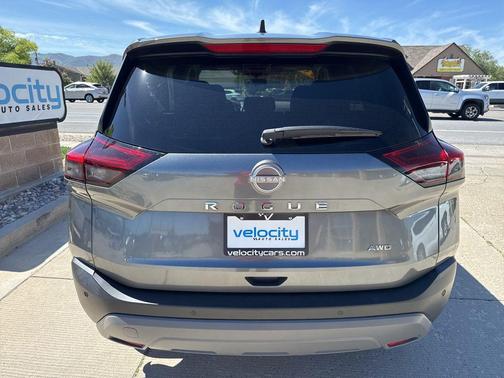 Gun Metallic 2023 Nissan Rogue S