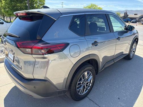 Gun Metallic 2023 Nissan Rogue S