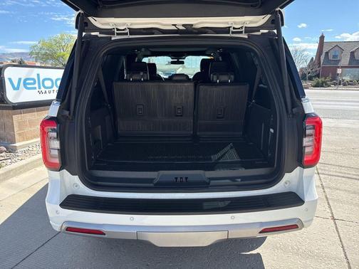 Star White Metallic Tri-Coat 2024 Ford Expedition Max Platinum