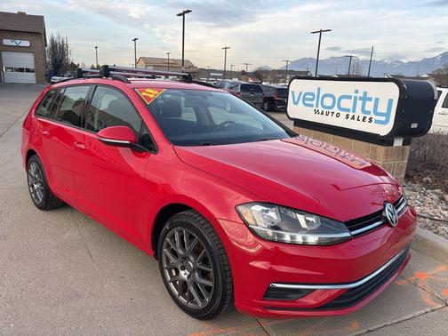 2018 Volkswagen Golf SportWagen TSI S