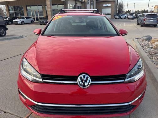 2018 Volkswagen Golf SportWagen TSI S