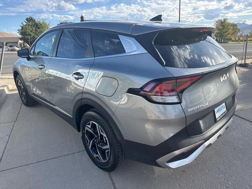 2024 Kia Sportage LX