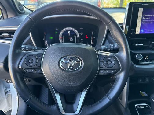 2023 Toyota Corolla Hybrid SE