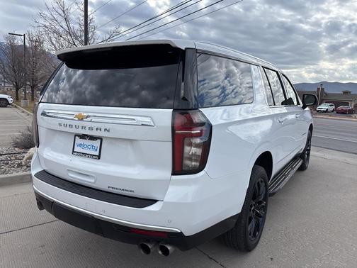 2023 Chevrolet Suburban Premier