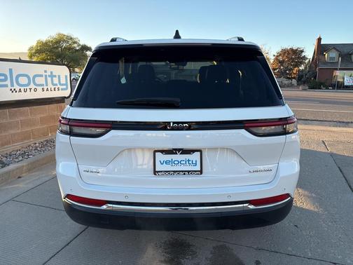 2023 Jeep Grand Cherokee Laredo