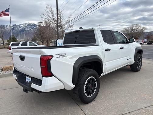 2024 Toyota Tacoma TRD Off-Road