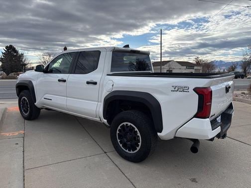 2024 Toyota Tacoma TRD Off-Road